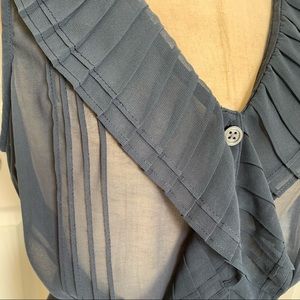 Banana Republic blue/ grey sleeveless blouse